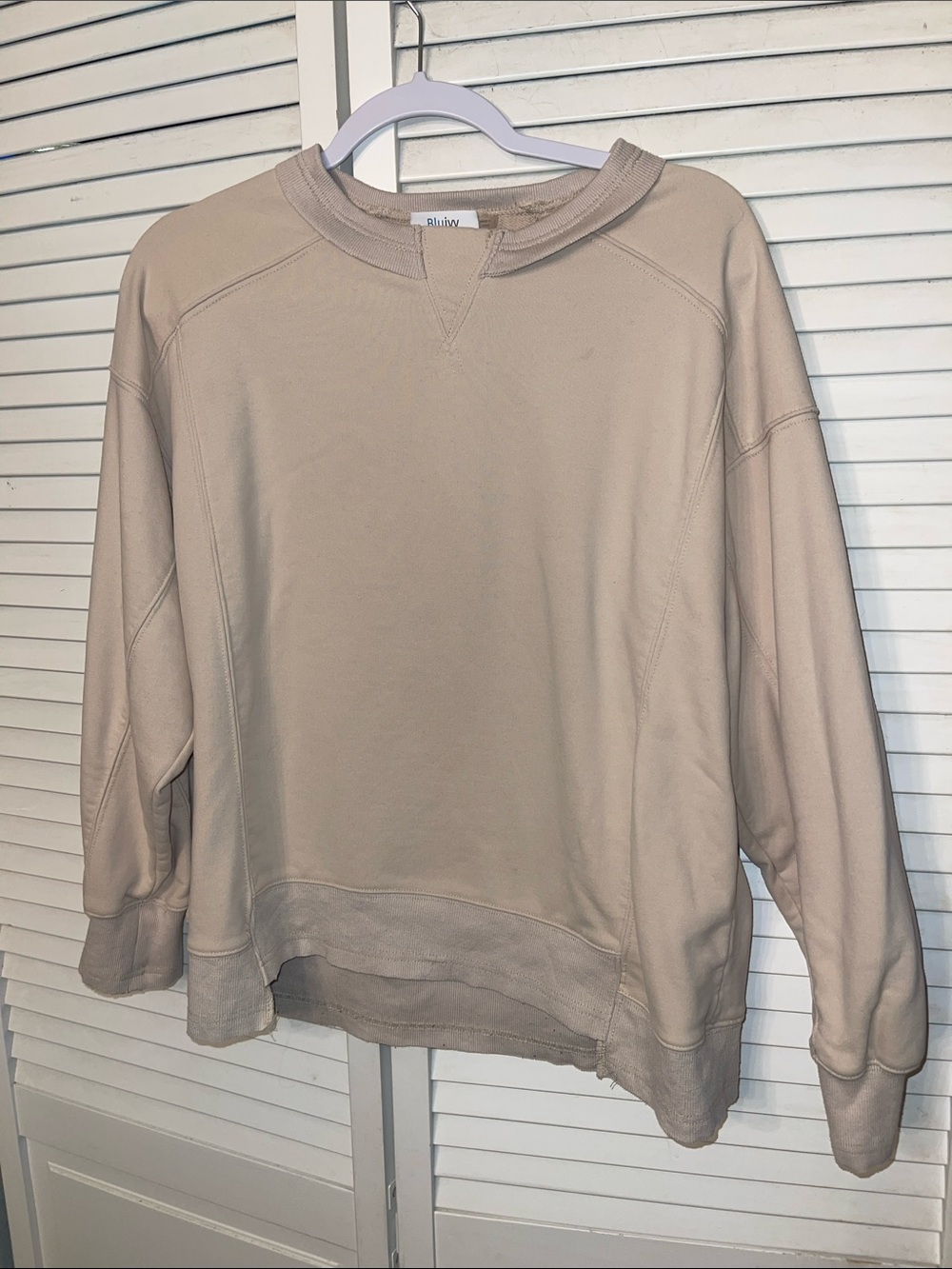 Bluivy Beige Tan Sweatshirt Small